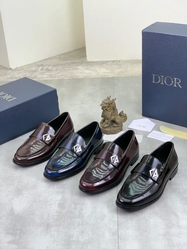 Dior Marrom Preto Couro Patentado Brilhante CD Logo Cinto com Fivela Loafer 2
