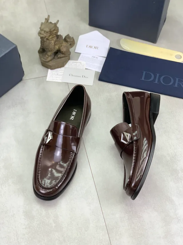 Dior Marrom Preto Couro Patentado Brilhante CD Logo Cinto com Fivela Loafer 5