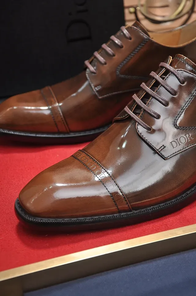 Dior Brown Black Polished Leather Cap-Toe Oxford Shoes 2