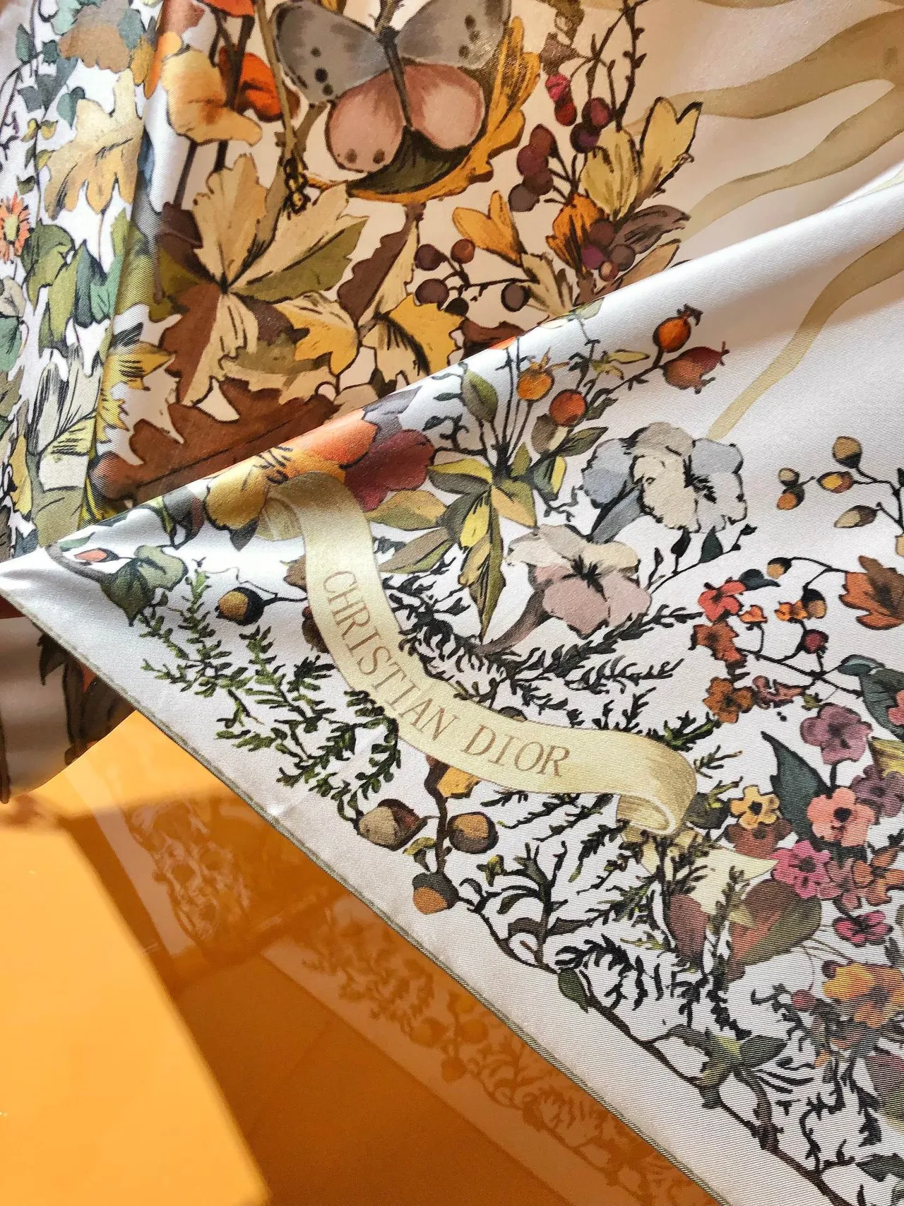 Dior Impressão Floral Botânica Seda Marfim Lenço 5