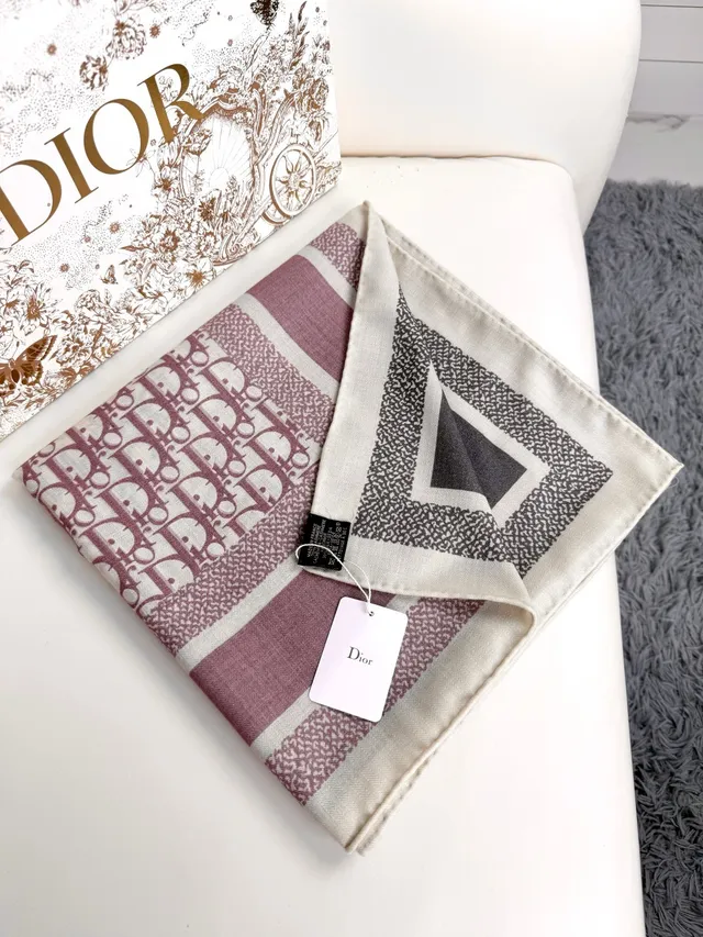 Dior Écharpe Géométrique Rayée Crème et Charbon Cachemire 6