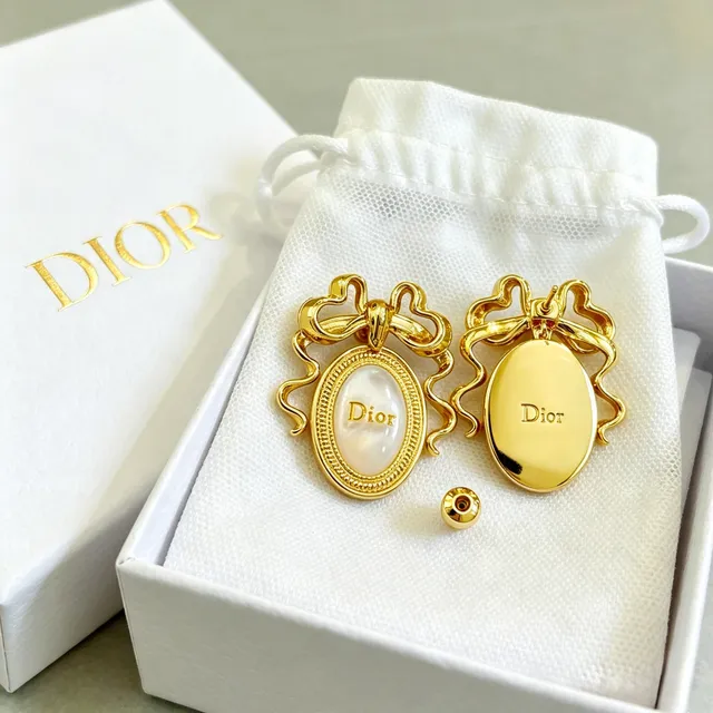 Dior Gold-Tone Bow Motif Oval Cabochon Earrings 2