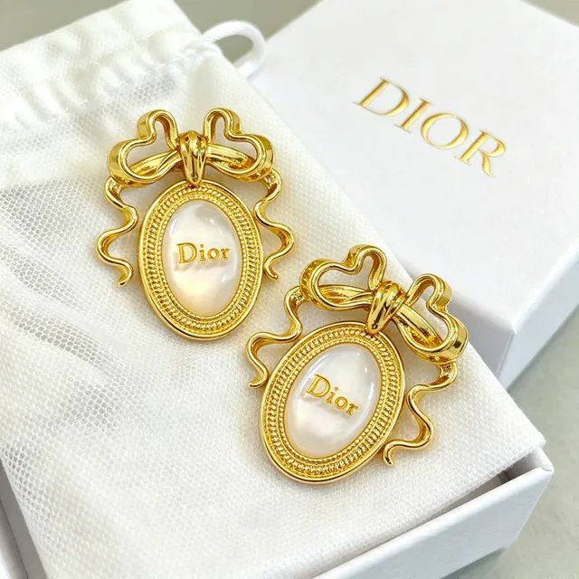 Dior Gold-Tone Bow Motif Oval Cabochon Earrings 6