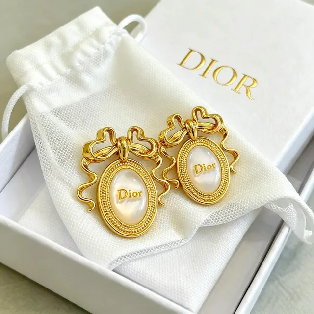 Dior Gold-Tone Bow Motif Oval Cabochon Earrings 7