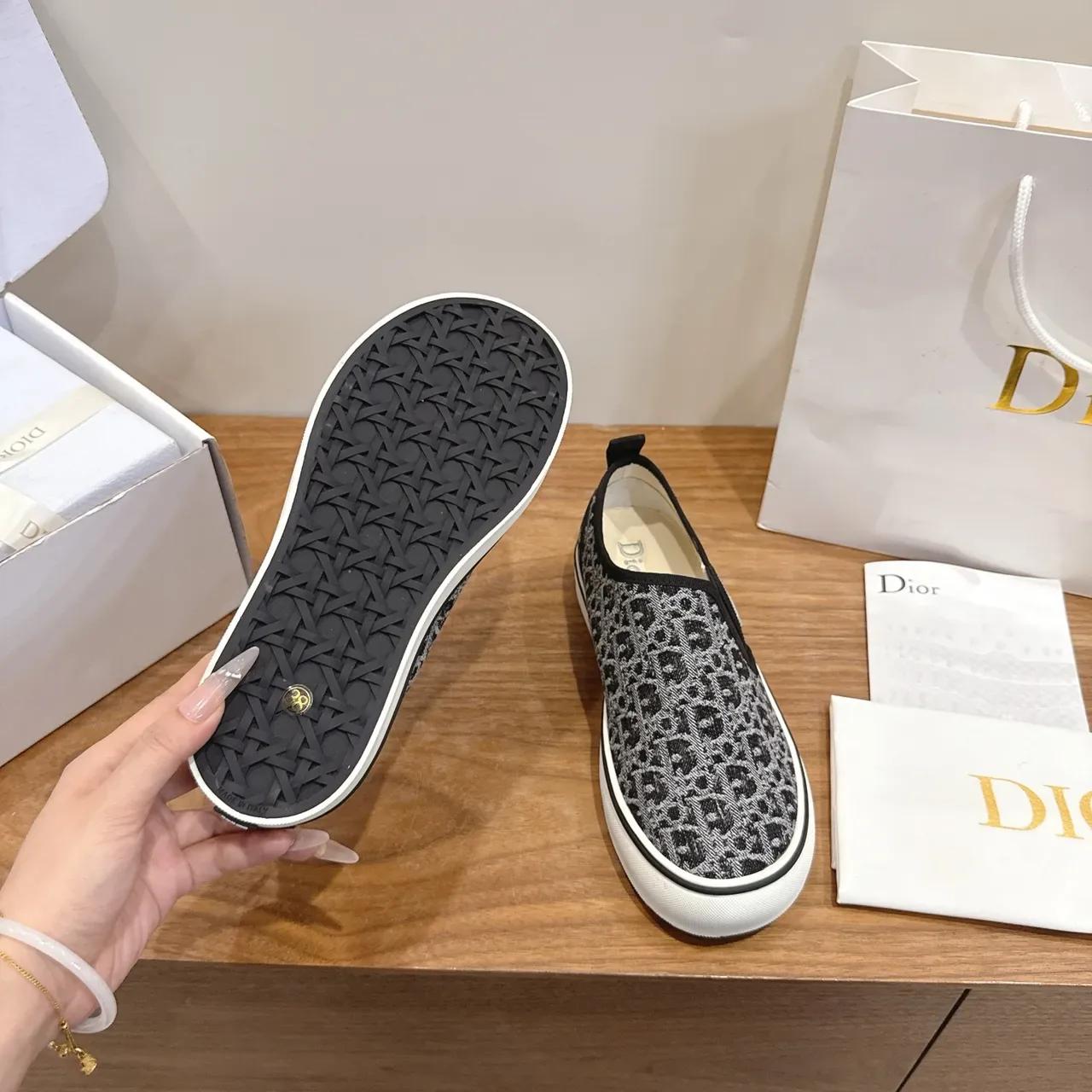 Dior حذاء رياضي lifestyle رمادي أسود مطبوع فهد تريكو slip-on 2