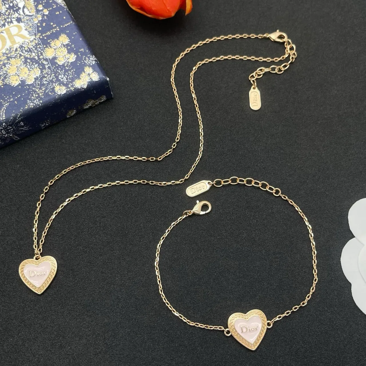 Dior Heart Pendant Gold-Tone Chain Bracelet 2