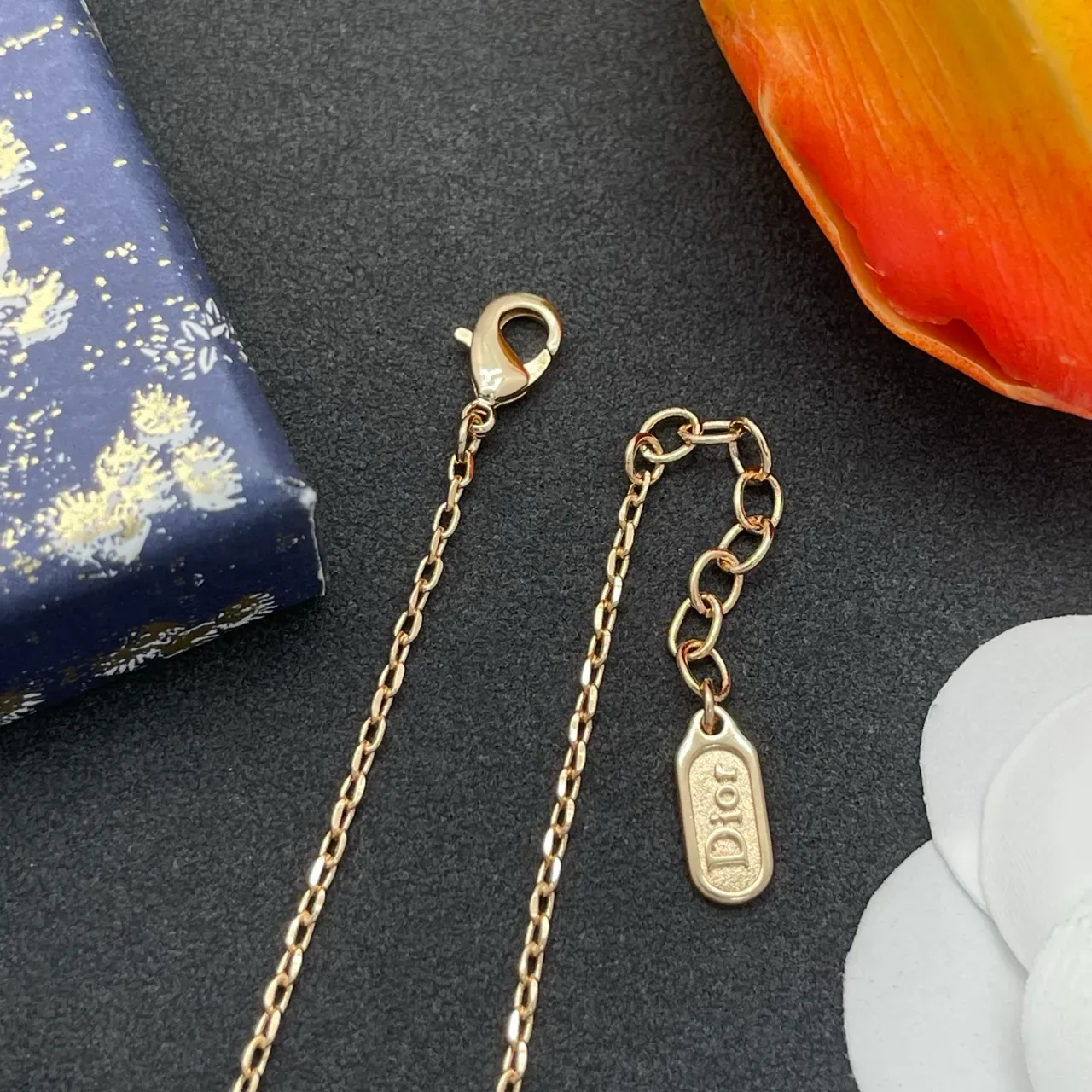 Dior Heart Pendant Gold-Tone Chain Bracelet 5