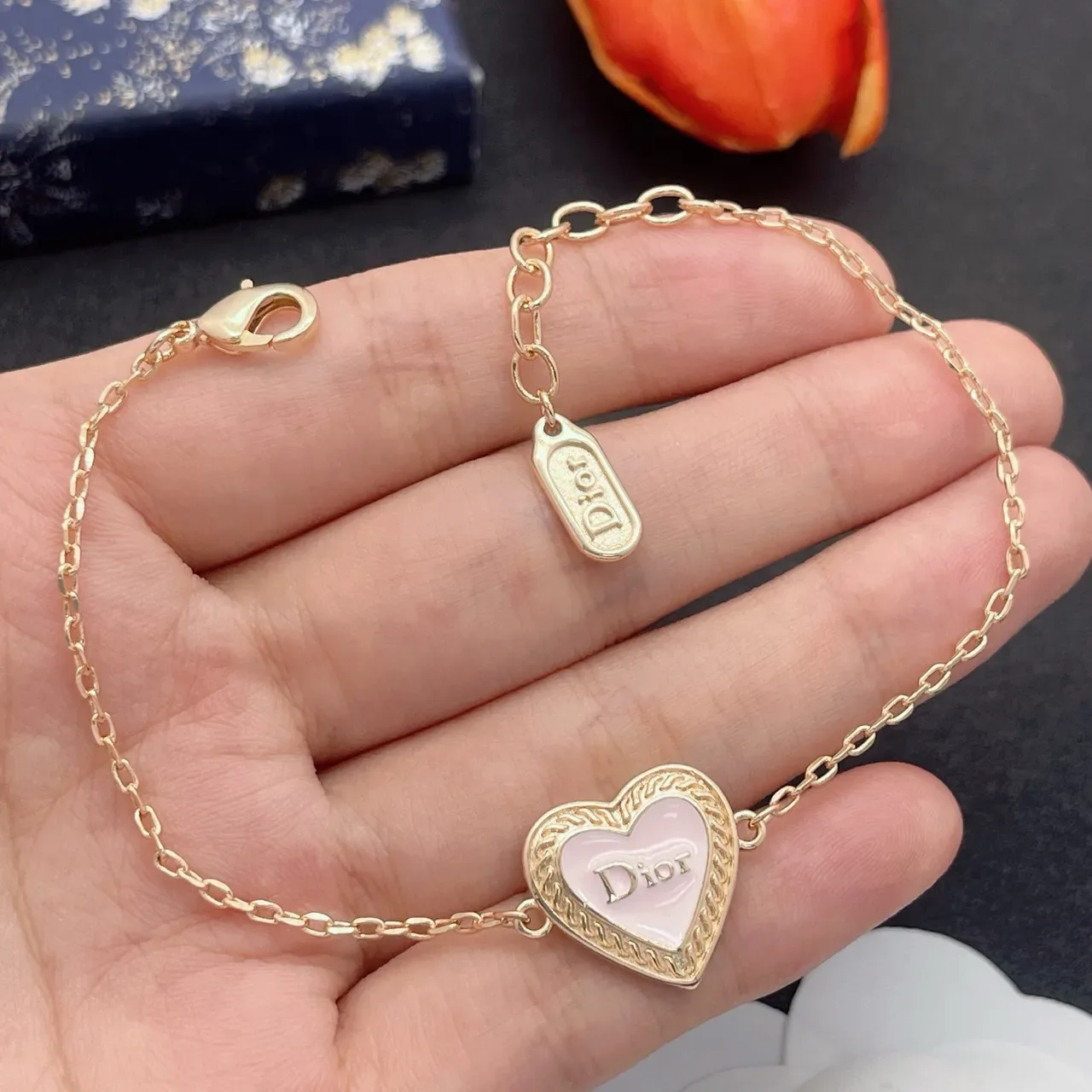 Dior Heart Pendant Gold-Tone Chain Bracelet 8