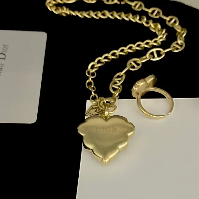 Dior Heart-Shaped Red Crystal Pendant Necklace 2
