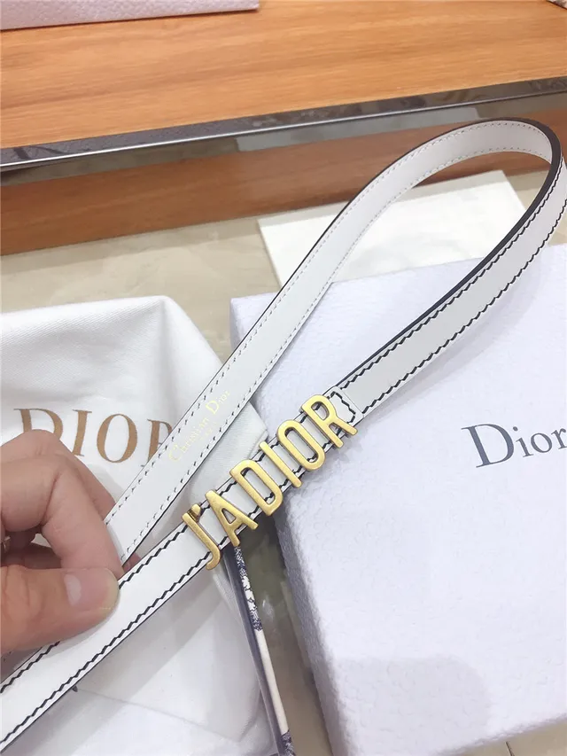Dior J'Adior Correa de cuero negra y dorada con placa de logo estrecha 22