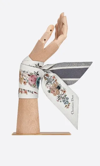 Dior Lenço de Seda com Impressão Floral Oblícua 3