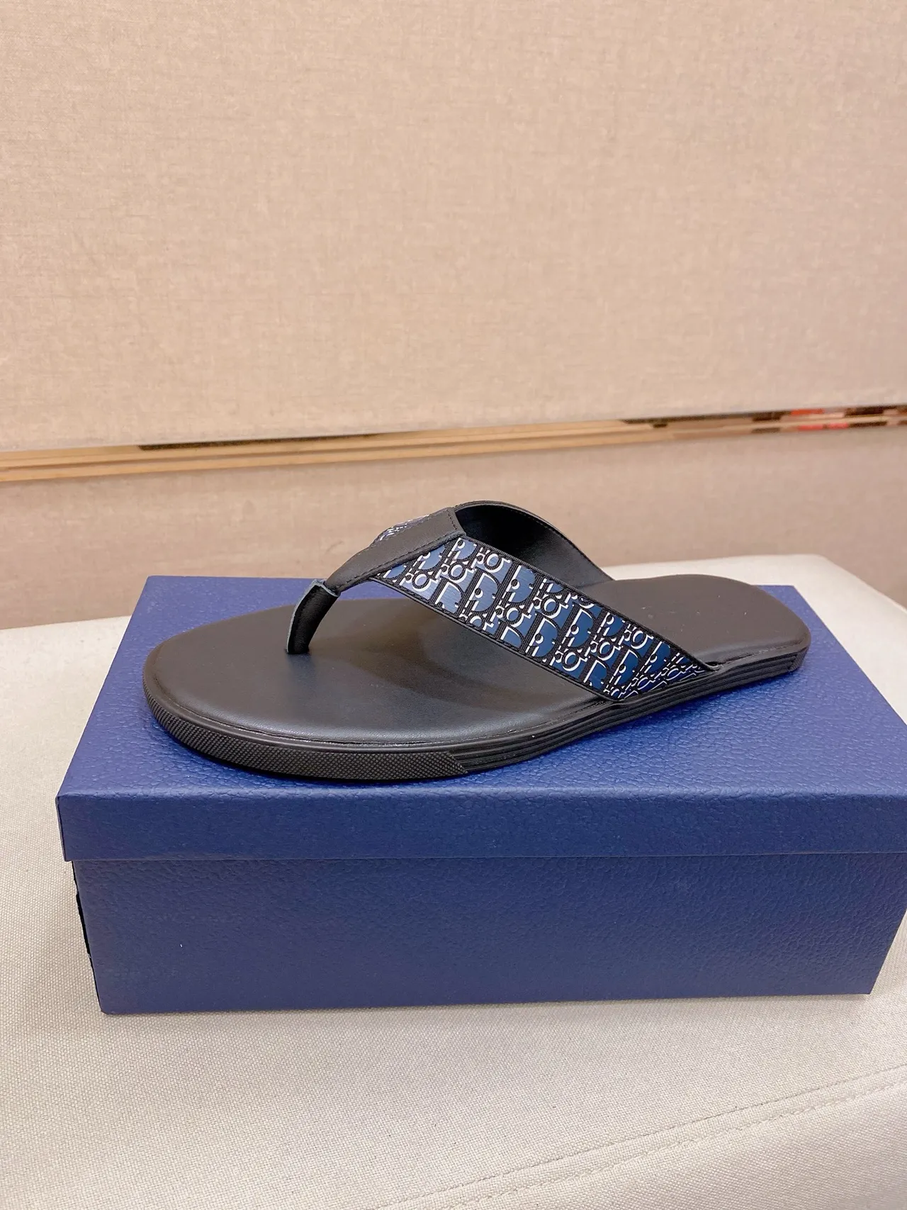 Dior Oblique Monogram Thong Slippers 9