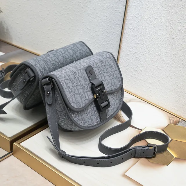 Dior Saddle Black Structured Silhouette Textured Leather Saddle Bag 18