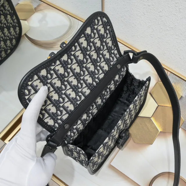 Dior Saddle Black Structured Silhouette Textured Leather Saddle Bag 23