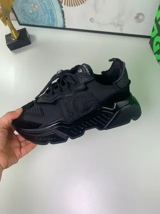 Dolce & Gabbana Noir monochrome oversized semelle sculptée sneakers chunky 4