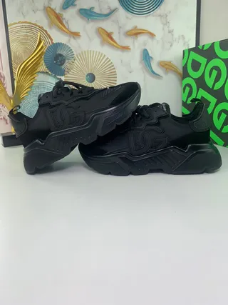 Dolce & Gabbana Noir monochrome oversized semelle sculptée sneakers chunky 5