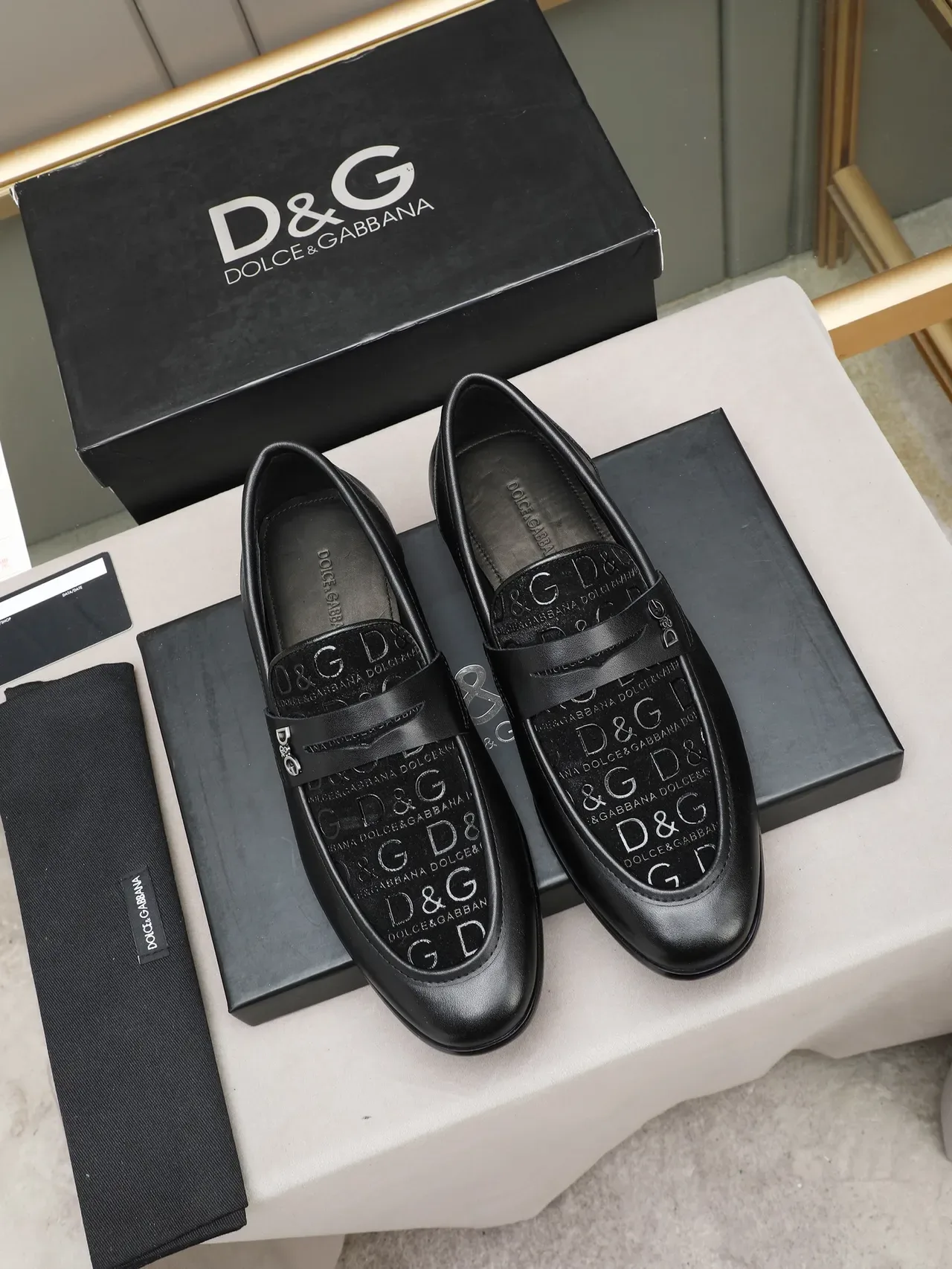 Dolce & Gabbana Logo-Strap لوفر جلد أسود 2