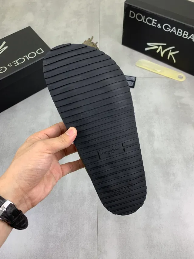Dolce & Gabbana Vert Olive Daim DG Logo Slides 2
