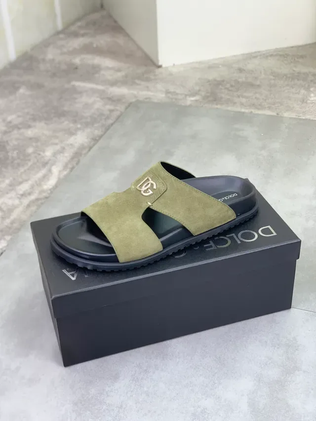 Dolce & Gabbana Vert Olive Daim DG Logo Slides 4