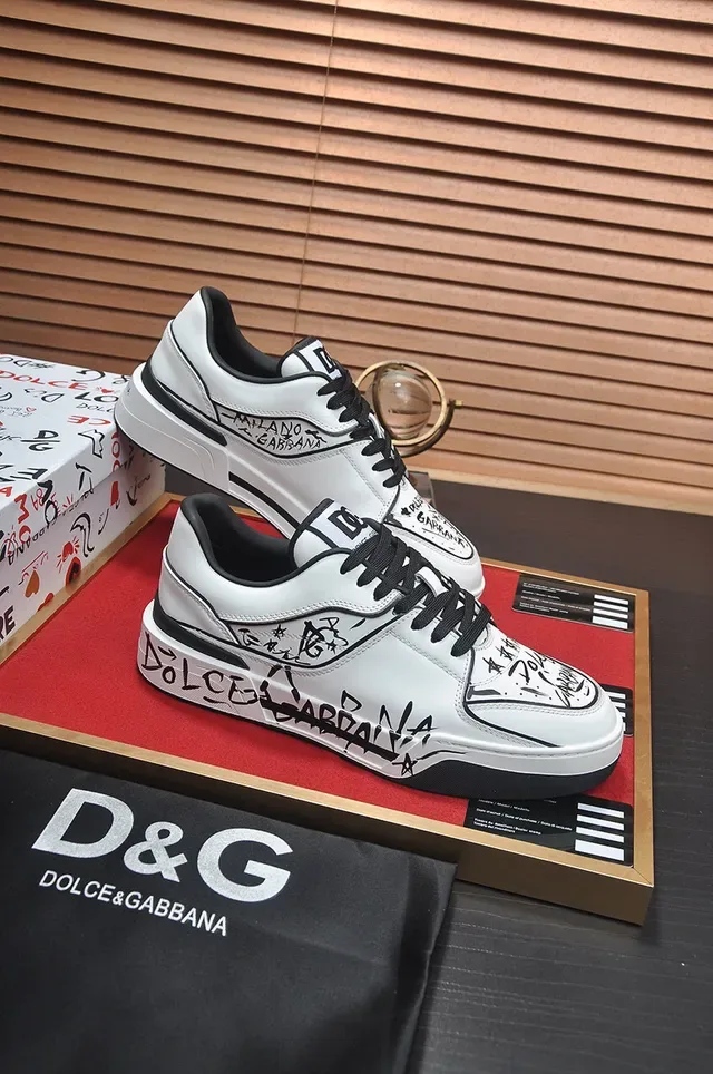 Dolce & Gabbana White and Black Graffiti Platform Lifestyle Sneakers 3