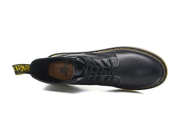 Dr. Martens 1460 Botas Martinas de Cuero Negro Suave con Costura Amarilla 2