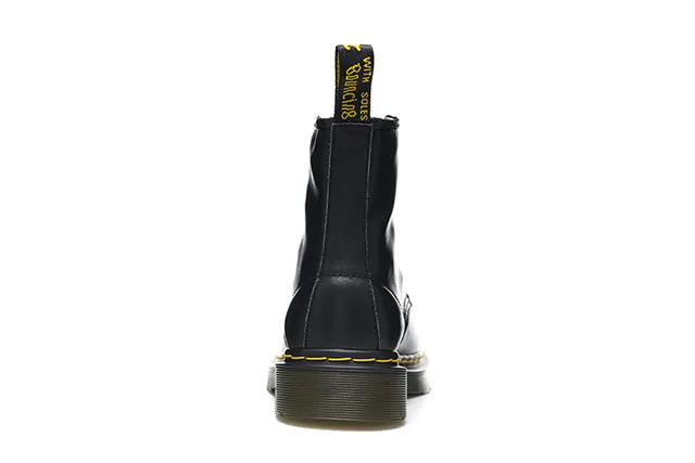Dr. Martens 1460 Botas Martinas de Cuero Negro Suave con Costura Amarilla 5
