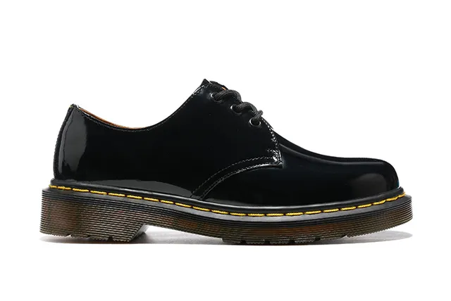 Dr. Martens 1461 Chaussures Oxford en cuir noir marron à finition patentée avec trois œillets et laçage fermé 6