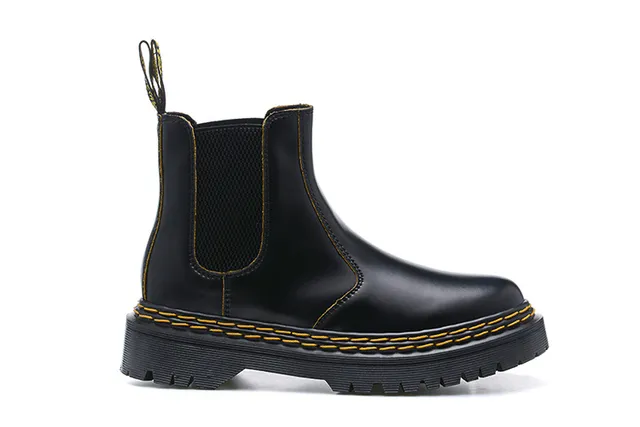 Dr. Martens Black Yellow Smooth Leather Welt Stitching Chelsea Boots 7