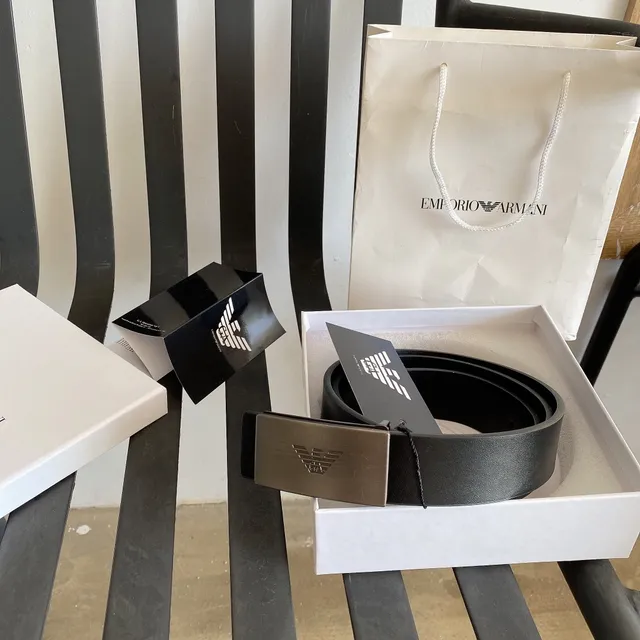 Emporio Armani Ceinture en cuir noir et argent mat brossé métal boucle 9