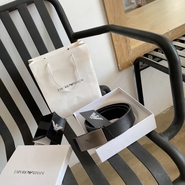 Emporio Armani Ceinture en cuir noir et argent mat brossé métal boucle 12