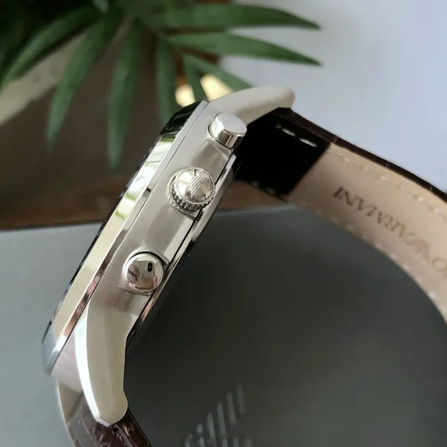 Montre Emporio Armani Chronographe Cadran Champagne Bracelet Cuir Marron Mécanique 6
