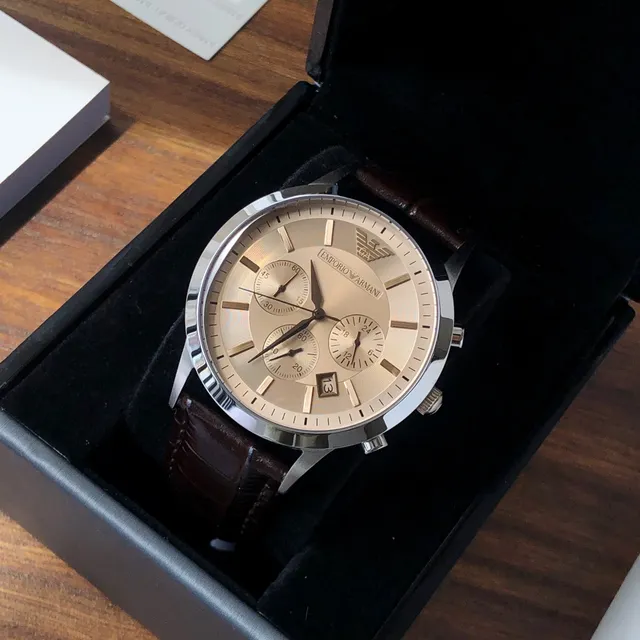 Montre Emporio Armani Chronographe Cadran Champagne Bracelet Cuir Marron Mécanique 8