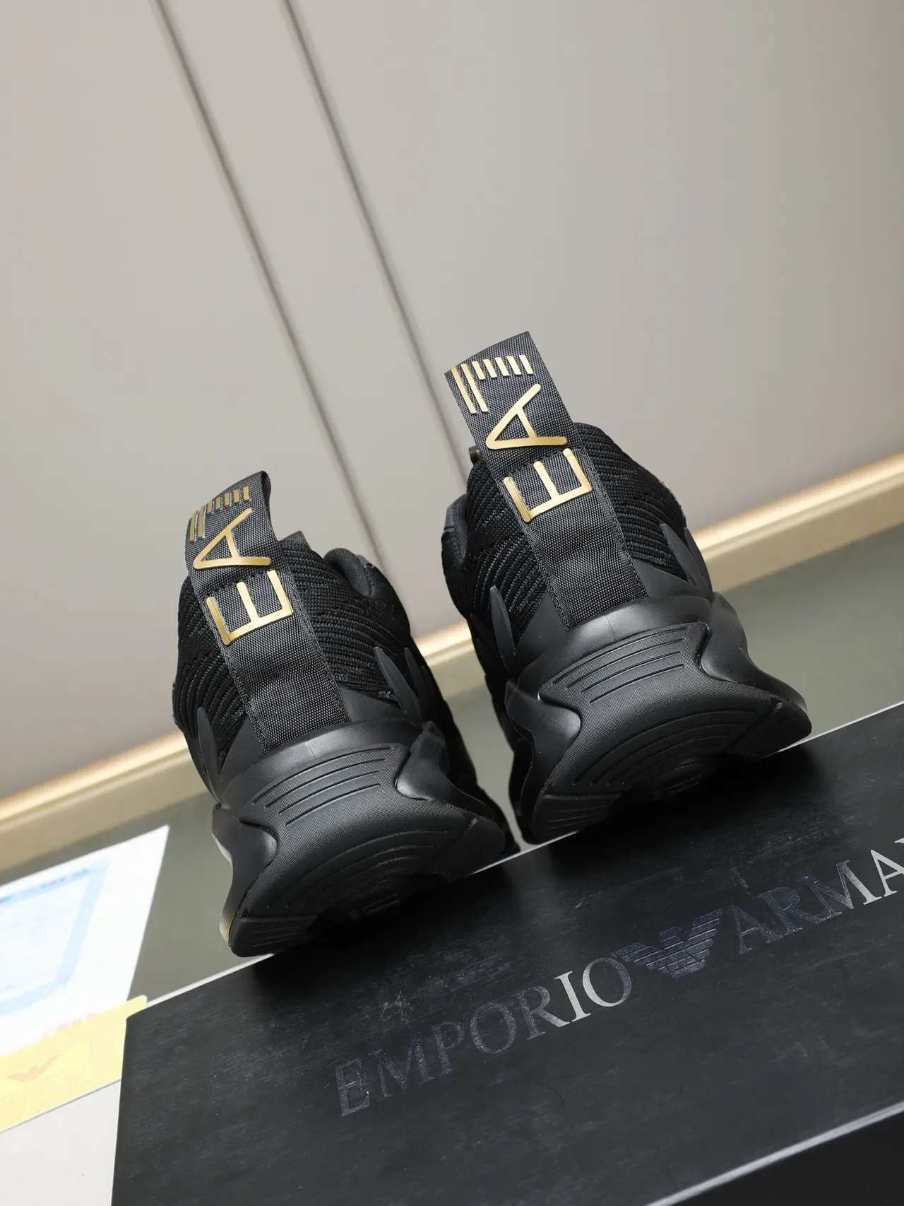 Emporio Armani EA7 Sneaker Lifestyle Noir en Tricot 3