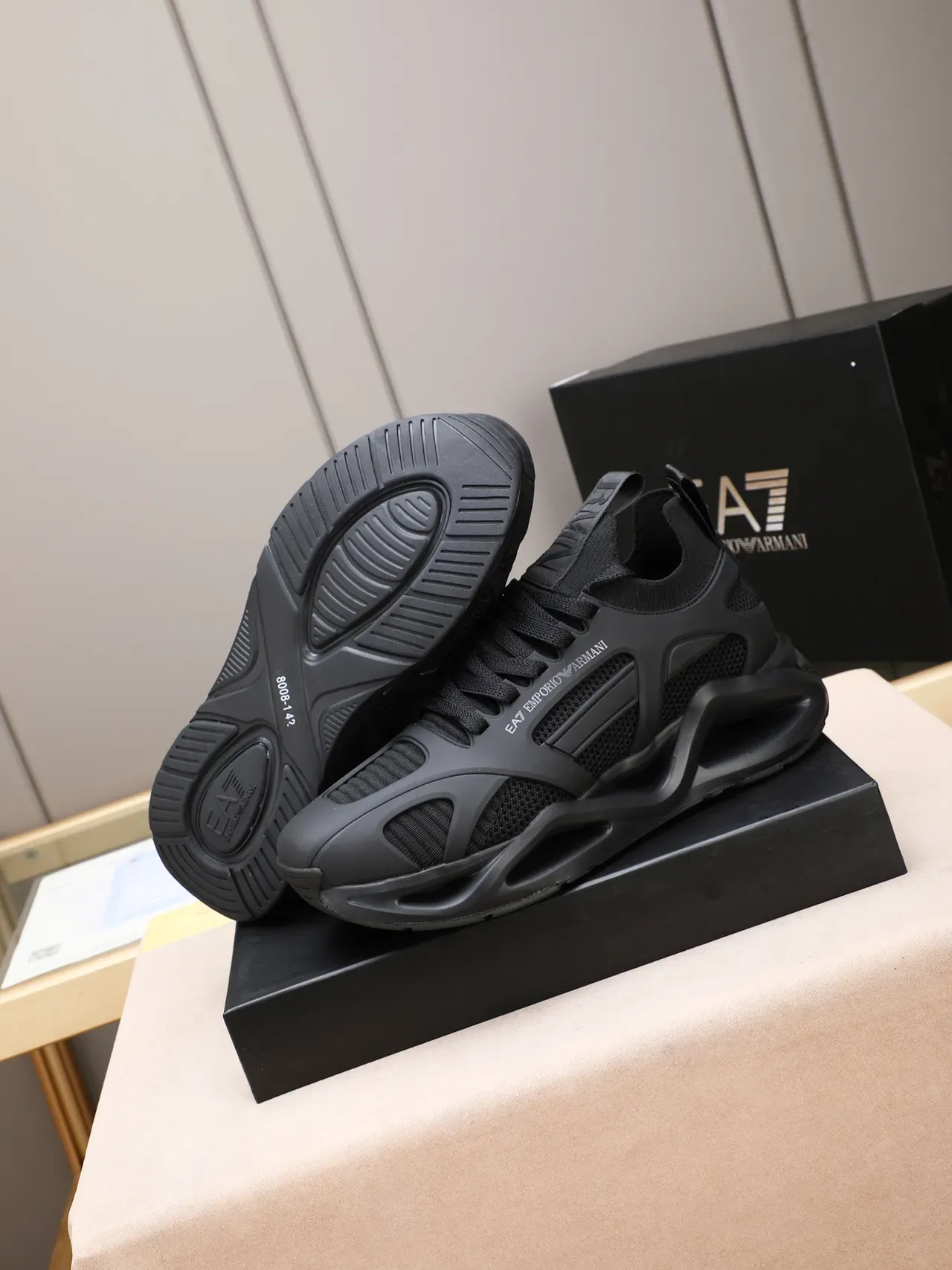 Emporio Armani EA7 Sneaker Noir Monocrome Sculpté Jaula 4