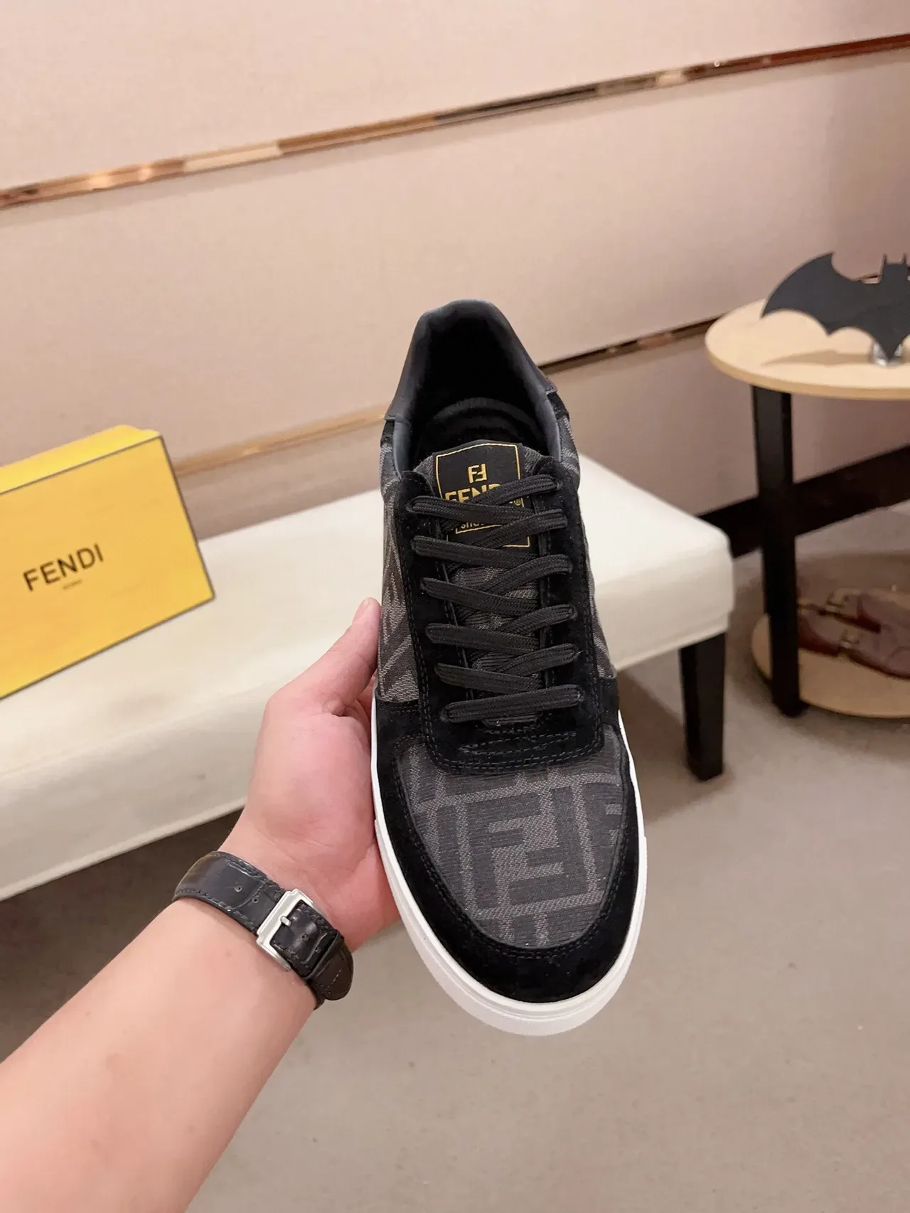 Fendi Ace Monogram-Print أحذية رياضية سوديه أسلوب حياة 2