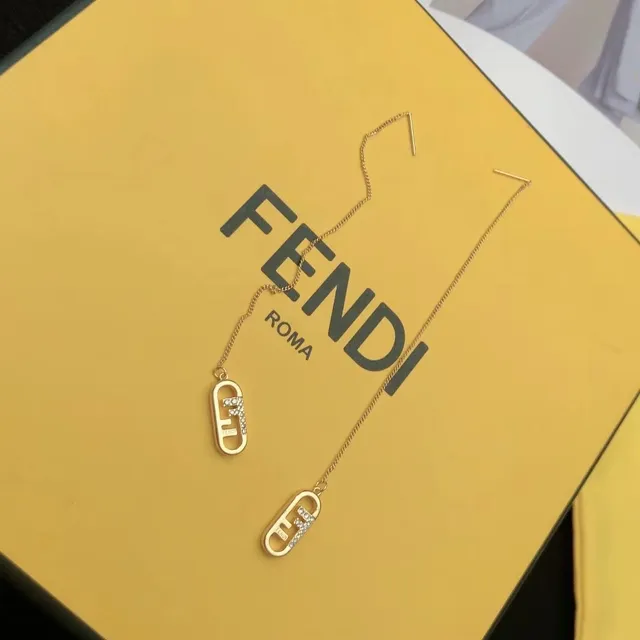 Fendi FF Pendentif Ovale en Cristal Pavé 6