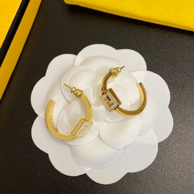 Fendi FF Logo Boucles d'oreilles Hoop C Shape Métal Doré Noir 4