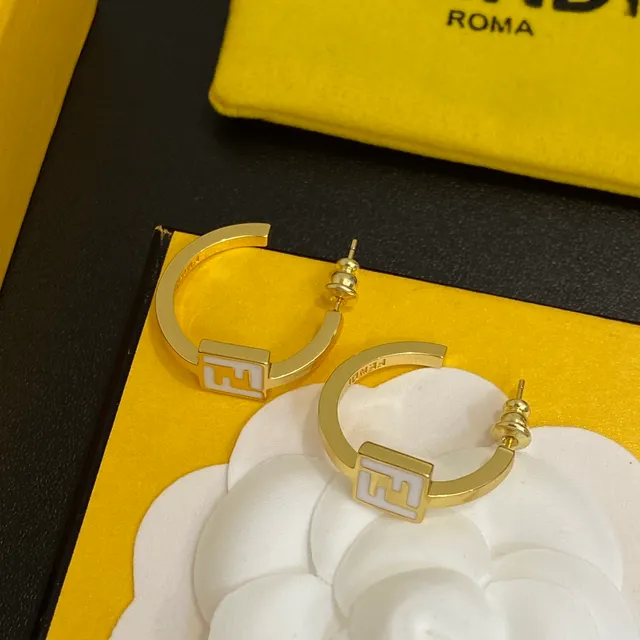Fendi FF Logo Boucles d'oreilles Hoop C Shape Métal Doré Noir 5