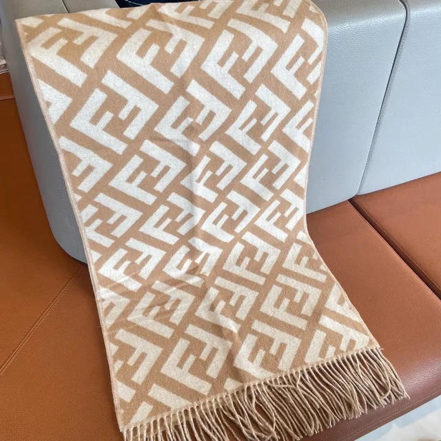 Écharpe Fendi FF Monogram Beige et Crème en Cachemire 2