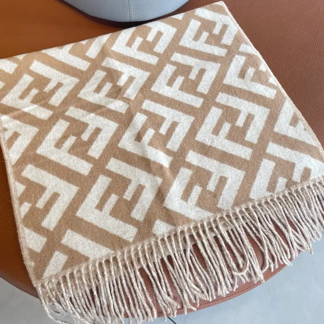 Écharpe Fendi FF Monogram Beige et Crème en Cachemire 8
