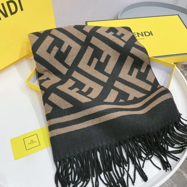 Fendi FF Monogram Écharpe en Cachemire Noir et Beige 5