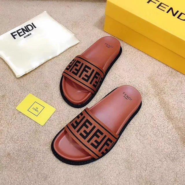 Fendi FF Monogram Slide Marrom Preto Cinta Trançada Base de Borracha Moldada Chinelos 2