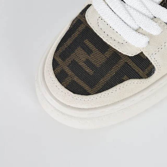 Fendi First Monogram Print Off-White zapatillas lifestyle 5