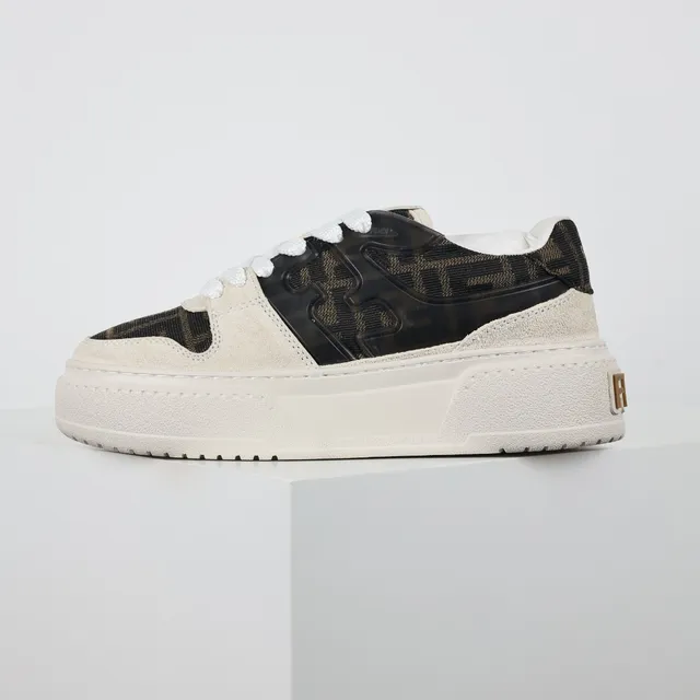 Fendi First Monogram Print Off-White zapatillas lifestyle 9