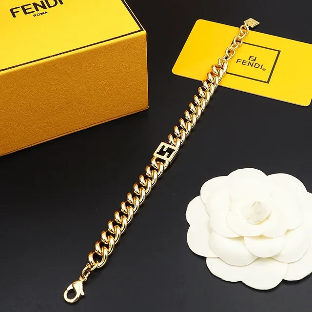 Bracelet Fendi Forever Chaîne Épaissie Dorée 3
