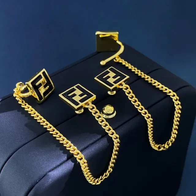 Boucles d'oreilles Fendi Or Noir Asymétriques Chaînonnées 4