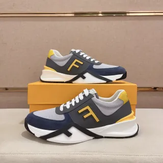 Fendi ग्रे नेवी मल्टी-मटेरियल अपर स्कल्प्टेड मिडसोल चंकी स्नीकर