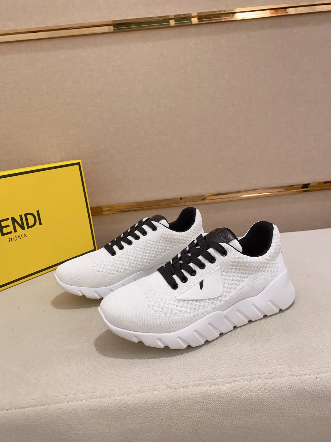 Fendi Blanc Noir Upper Tricot Semelle Épaisse à Nervures Sneakers Lifestyle 5