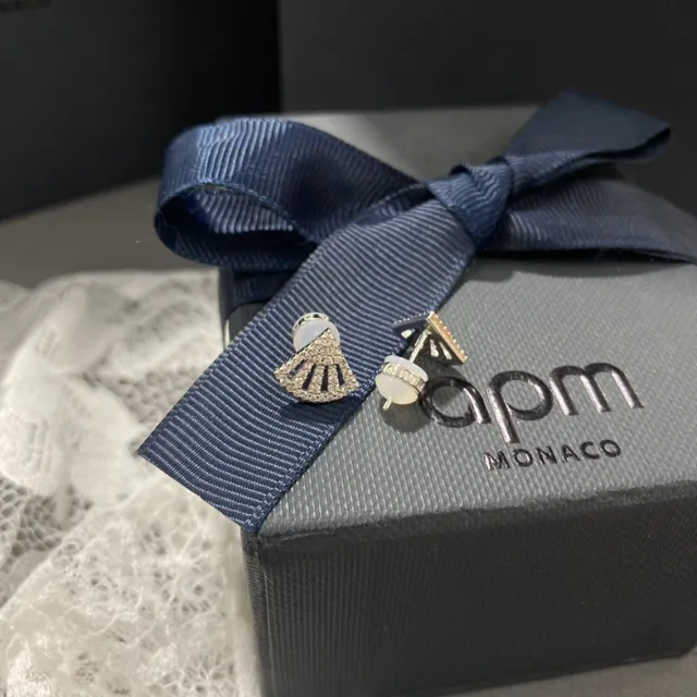 apm Monaco Fan-Shaped Pavé Stud Earrings 4