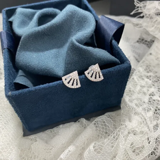 apm Monaco Fan-Shaped Pavé Stud Earrings 6